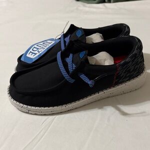 Hey Dude Men's Black and Blue Loafers